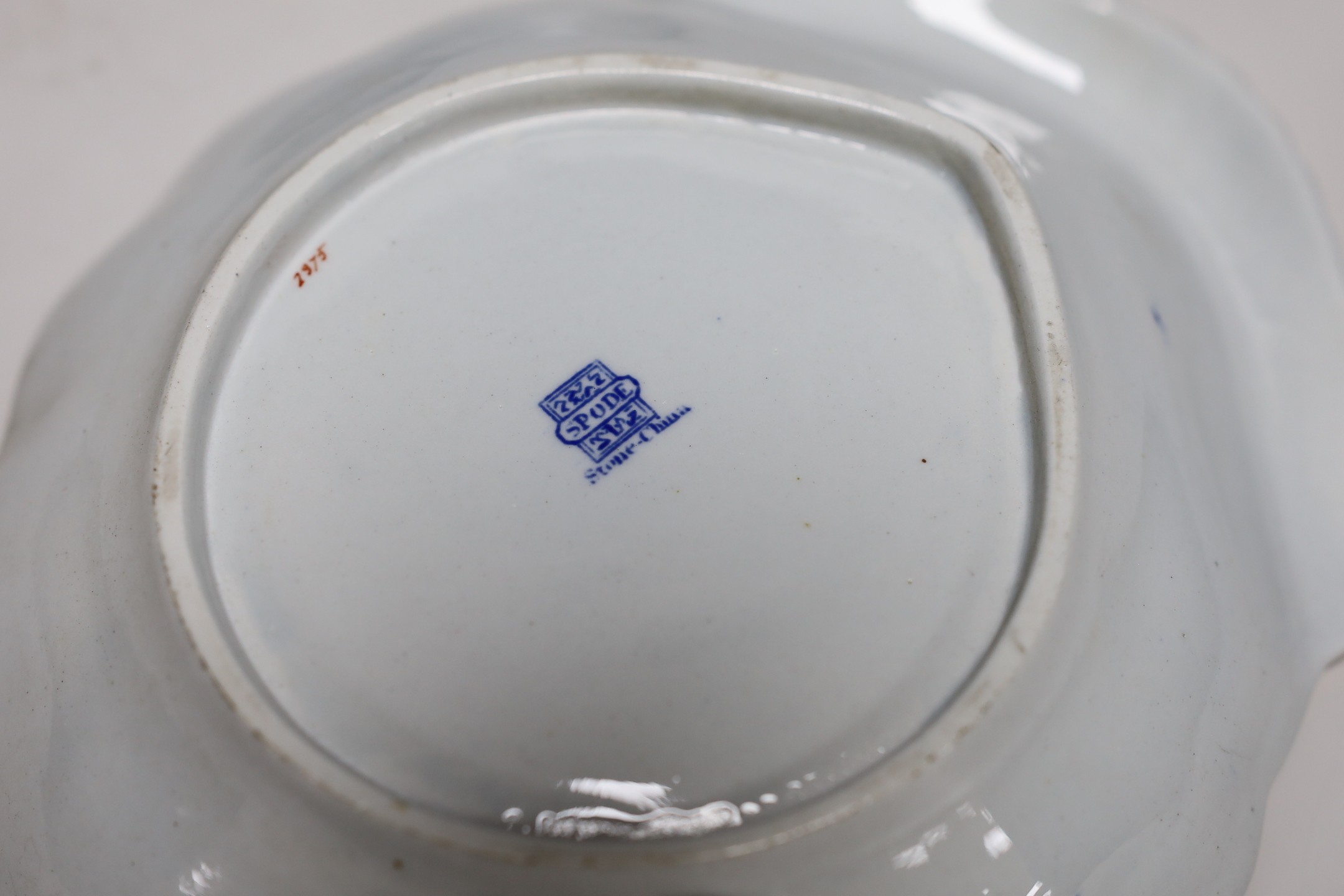 An early 19th century Spode stone china part dessert service, pattern no. 2375 (11)